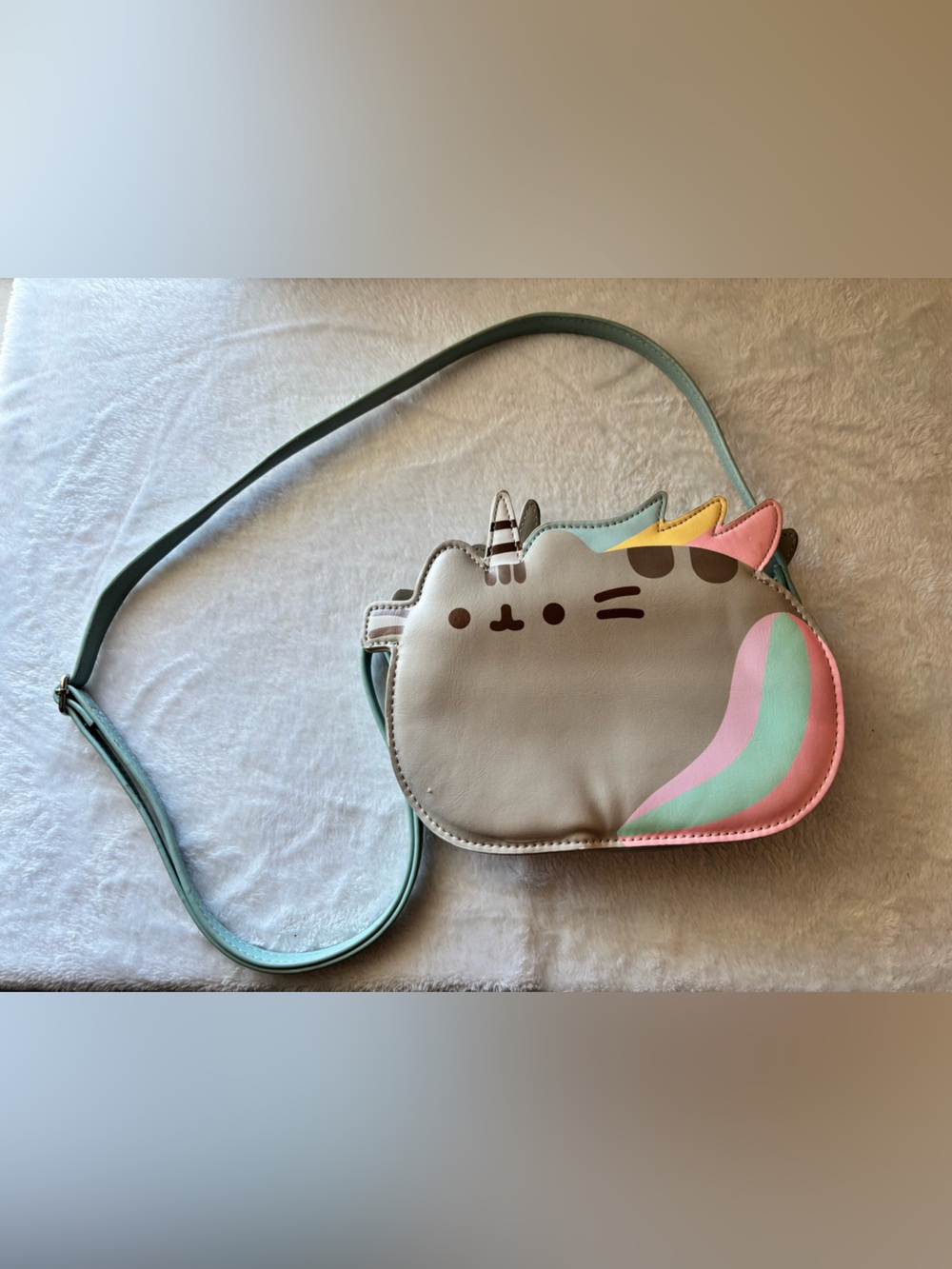 Pusheen Unicorn Cat Crossbody Bag in Mint & Pink - Picture 2 of 8